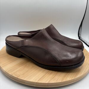 Clarks Brown Leather Clogs Mules Womens 9M Slip On Comfort Casual Shoes